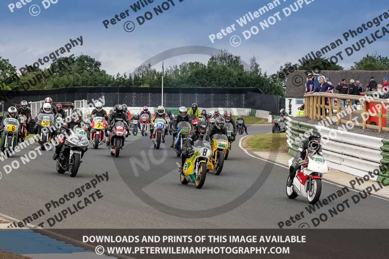 Vintage motorcycle club;eventdigitalimages;mallory park;mallory park trackday photographs;no limits trackdays;peter wileman photography;trackday digital images;trackday photos;vmcc festival 1000 bikes photographs